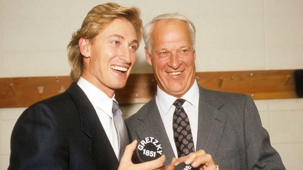 gretzky-howe-pointrecord.jpg