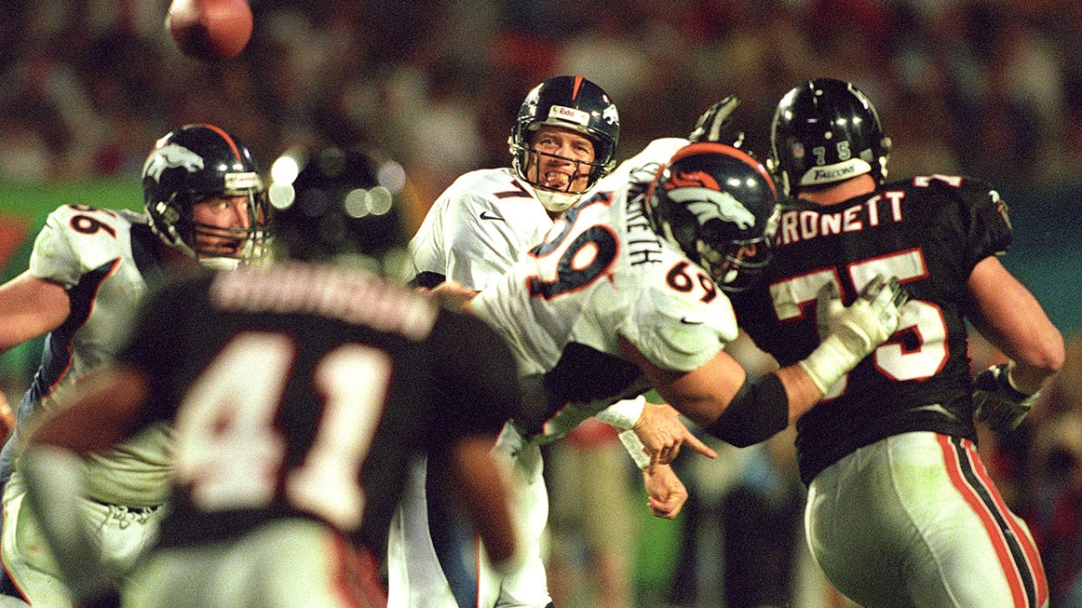 Super Bowl 33: John Elway and the Broncos stop Falcons - Sports Illustrated  Vault
