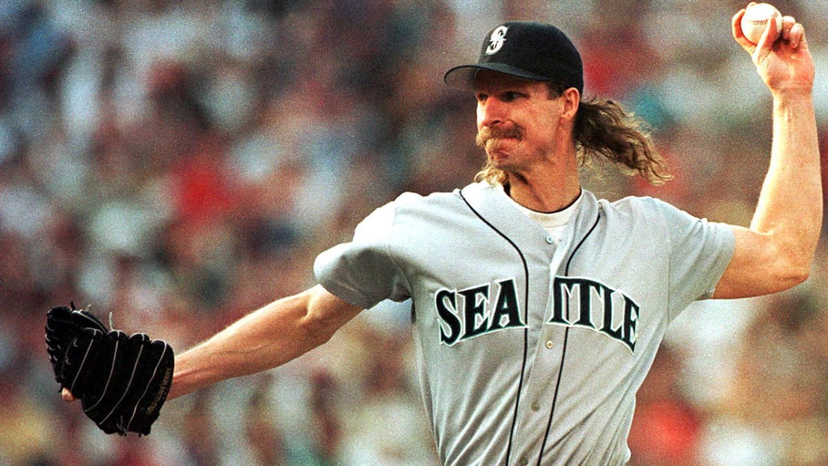 Randy Johnson notches first strikeout as an Astro 