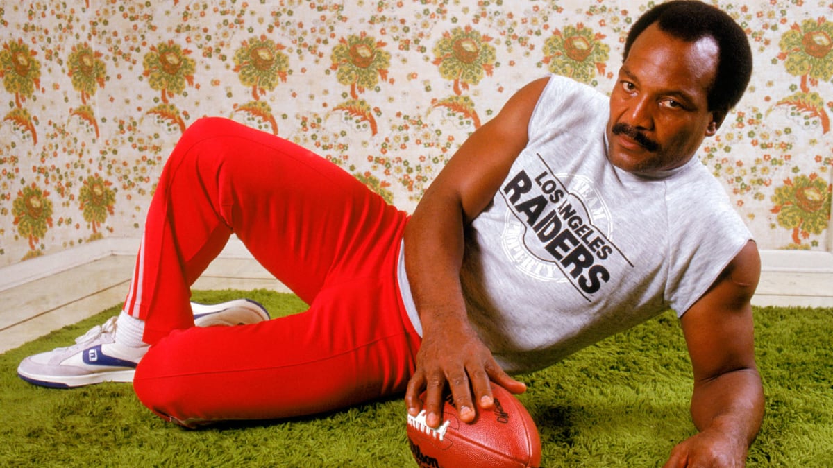 Jim Brown was the best to ever do it. Here are three of his best gridiron  moments 