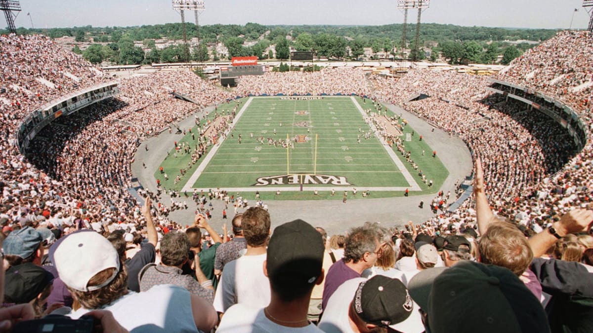 1996-2011: The scoreboards at the Ravens home stadium never used