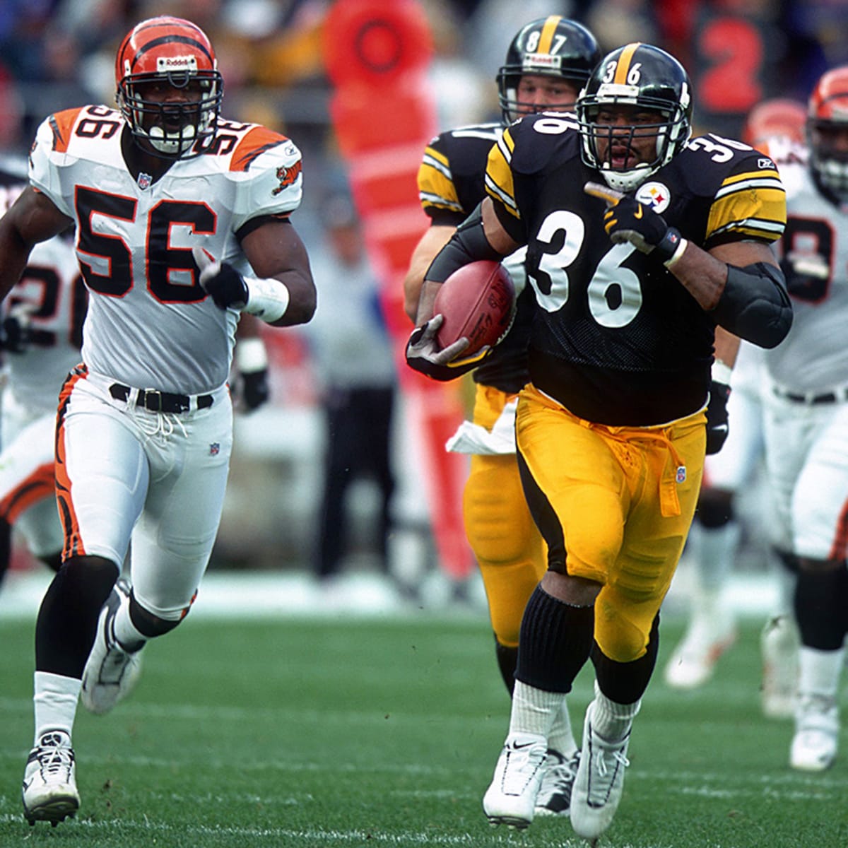 Pittsburgh Steelers Jerome Bettis with over 100 yards today