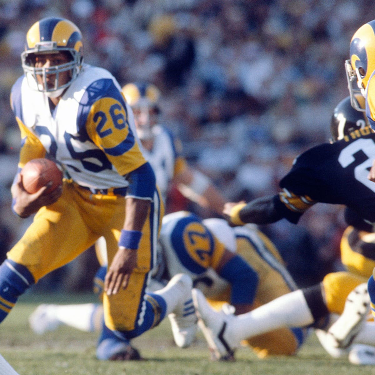 : PAT HADEN LOS ANGELES RAMS 8X10 SPORTS ACTION PHOTO (K) :  Sports & Outdoors