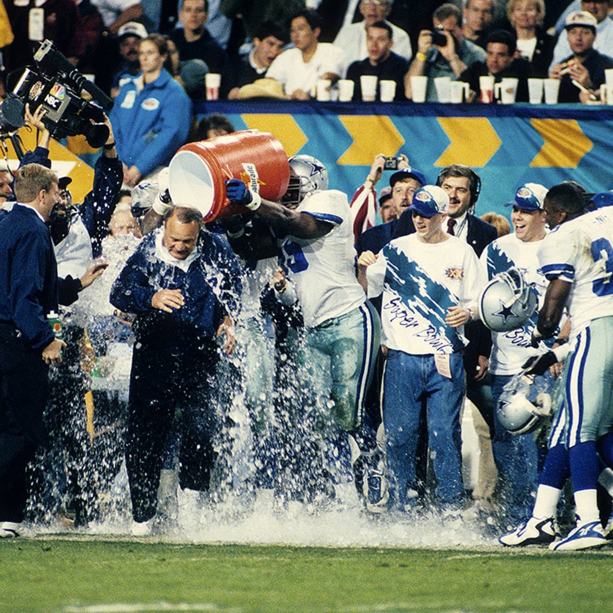 Dallas Cowboys Win Super Bowl XXX Over Pittsburgh Steelers