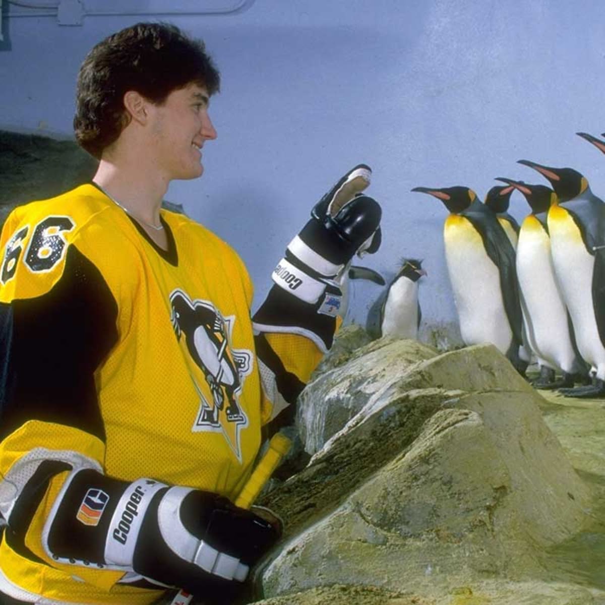 People still love him': In hometown Montreal, Mario Lemieux's
