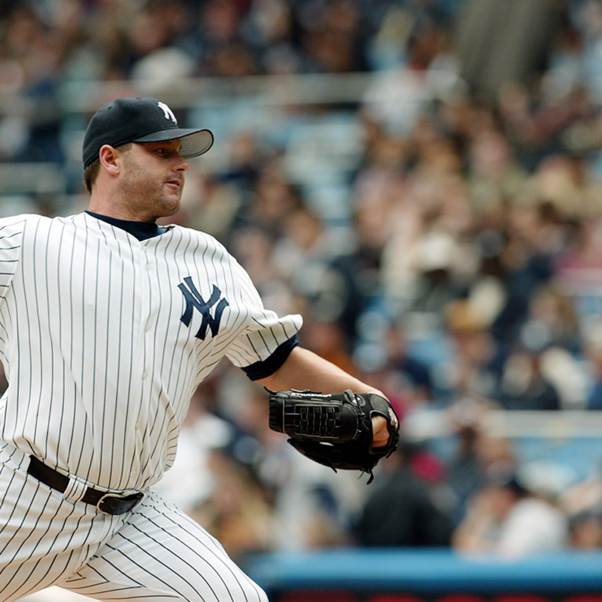 Yankees' Jorge Posada makes emergency return to catching duties 