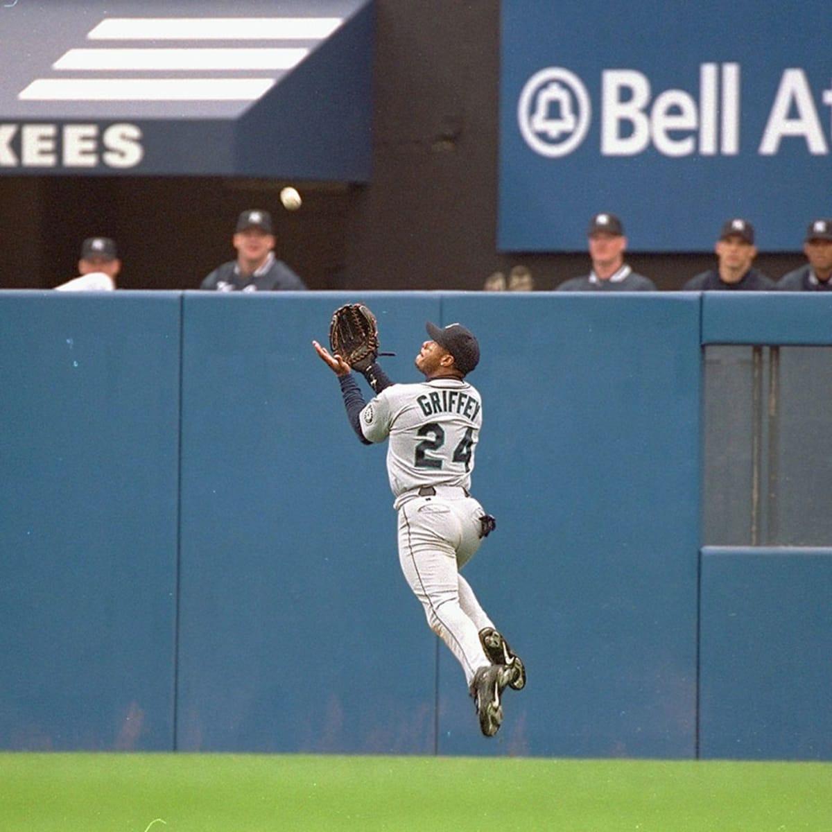 Ken Griffey Jr. hits his first MLB home run 