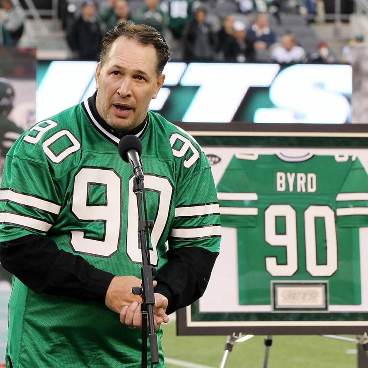 PHOTOS: Former Jets defensive end Dennis Byrd through the years - ABC7 New  York