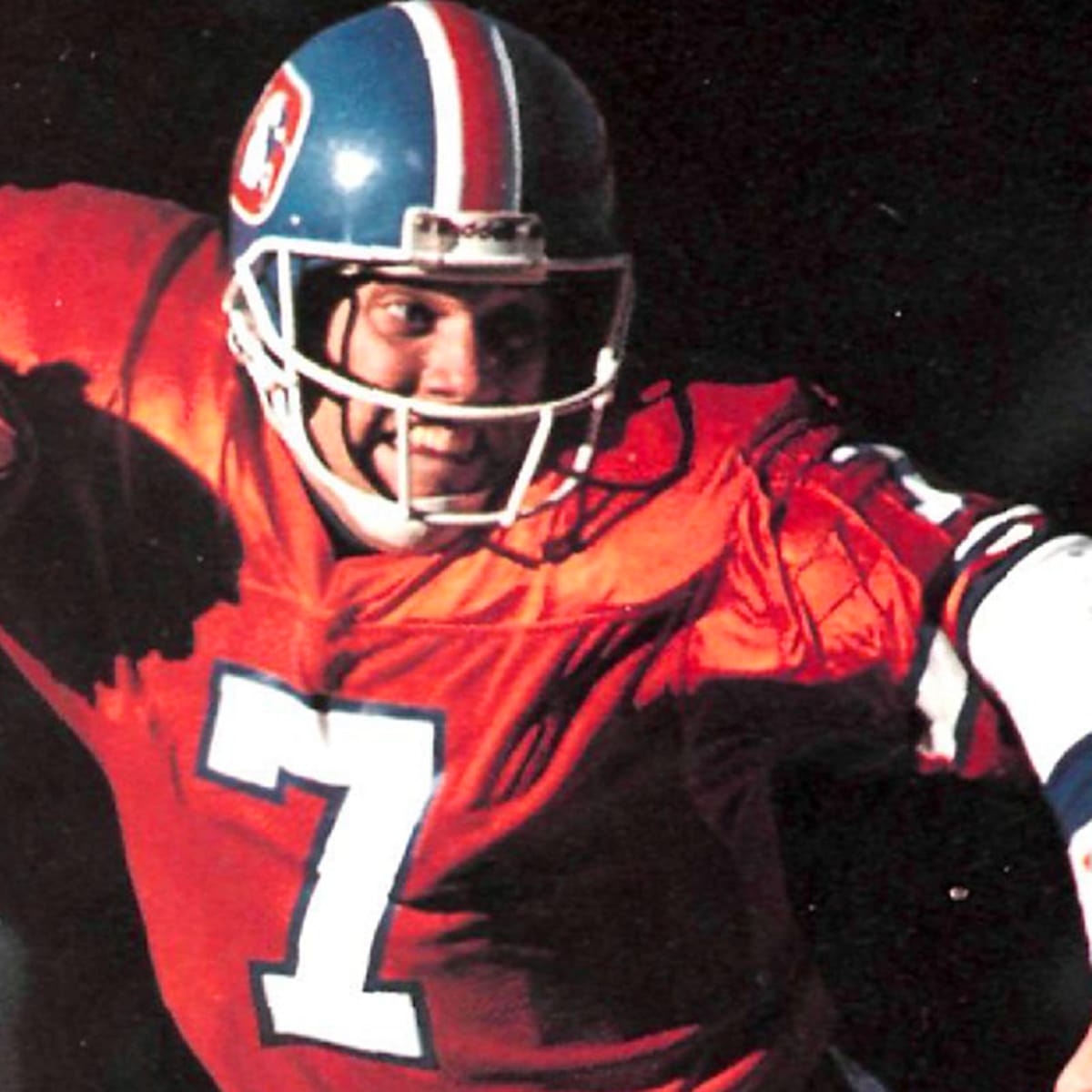 Super Bowl 33: John Elway and the Broncos stop Falcons - Sports Illustrated  Vault