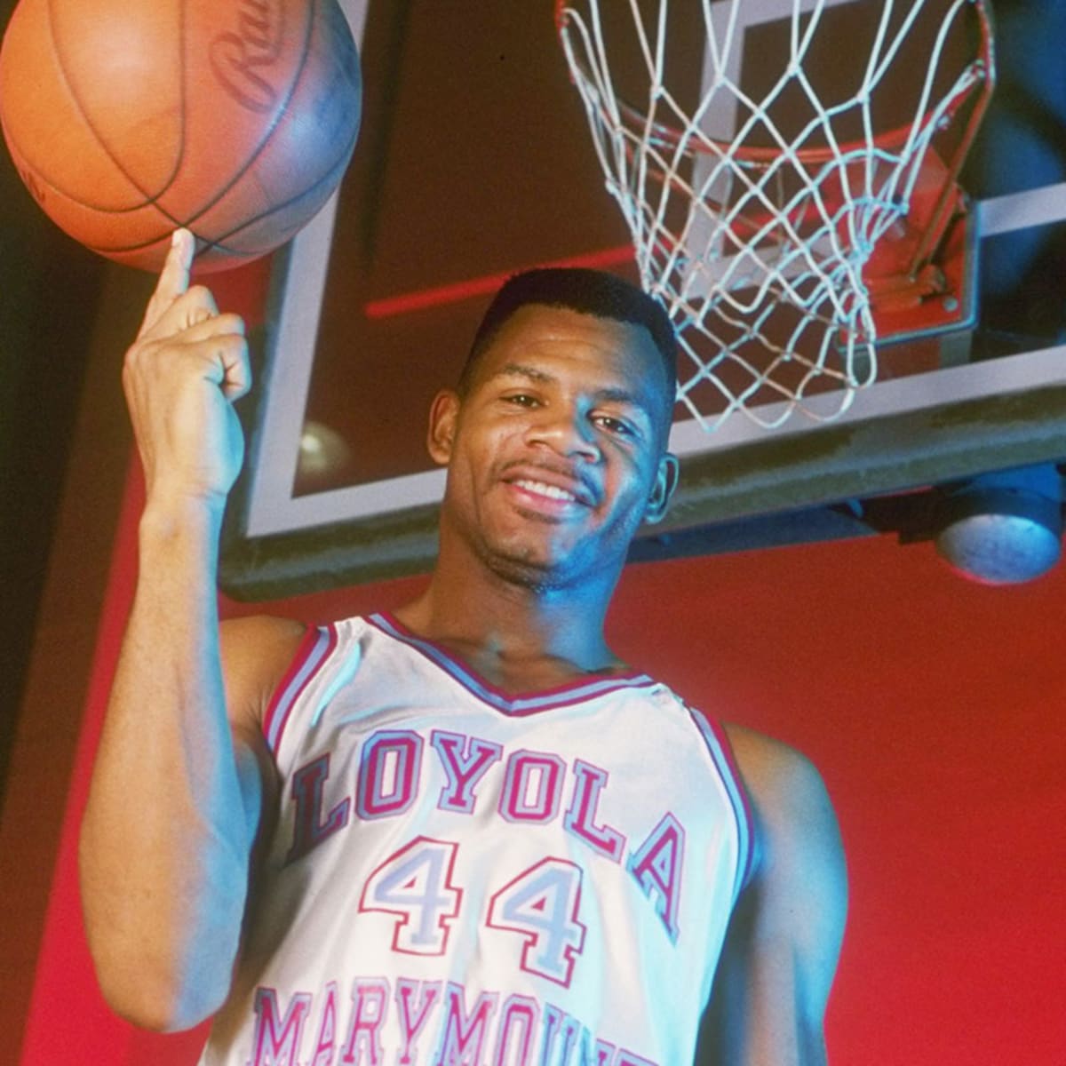 Hank Gathers s death casts pall on college basketball Sports Illustrated Vault SI