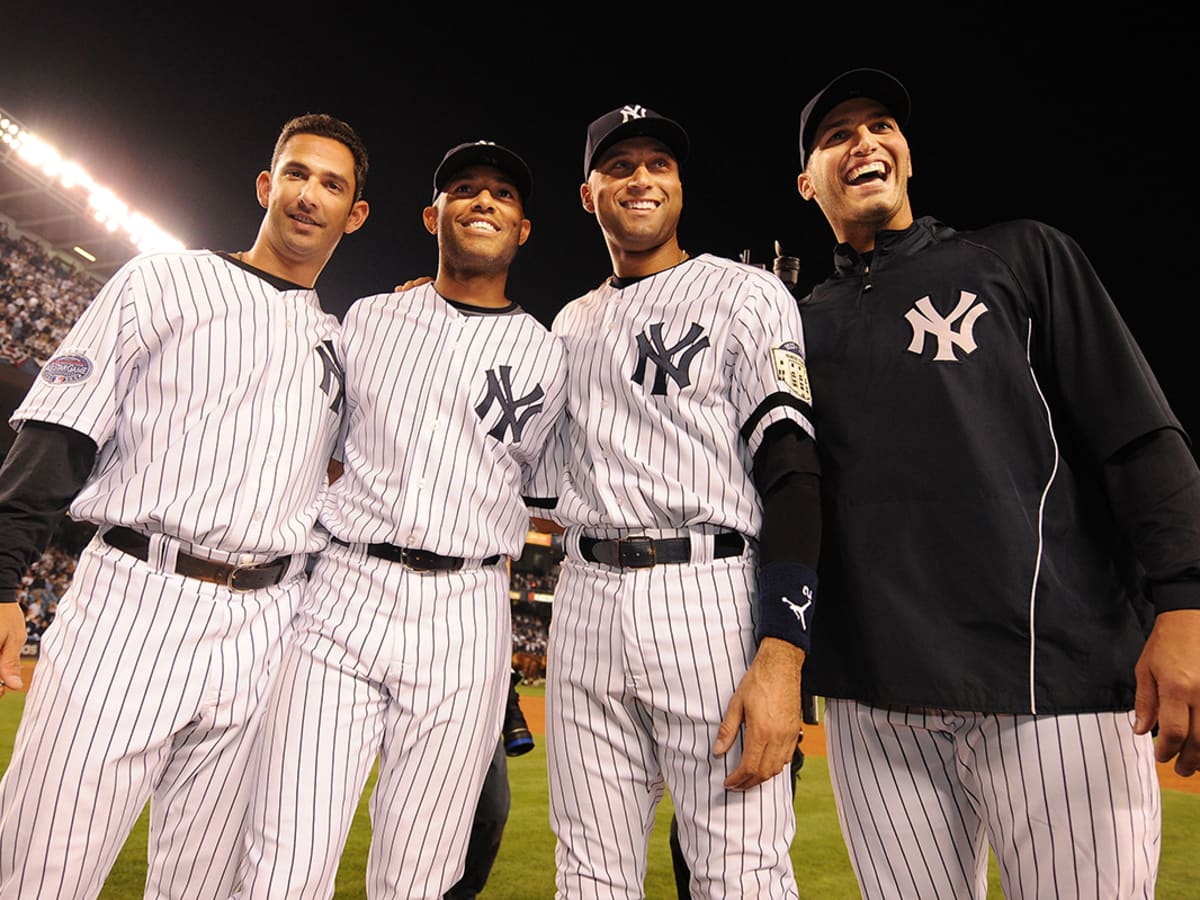 2010 Mariano Rivera Game Worn New York Yankees Jersey - Photo