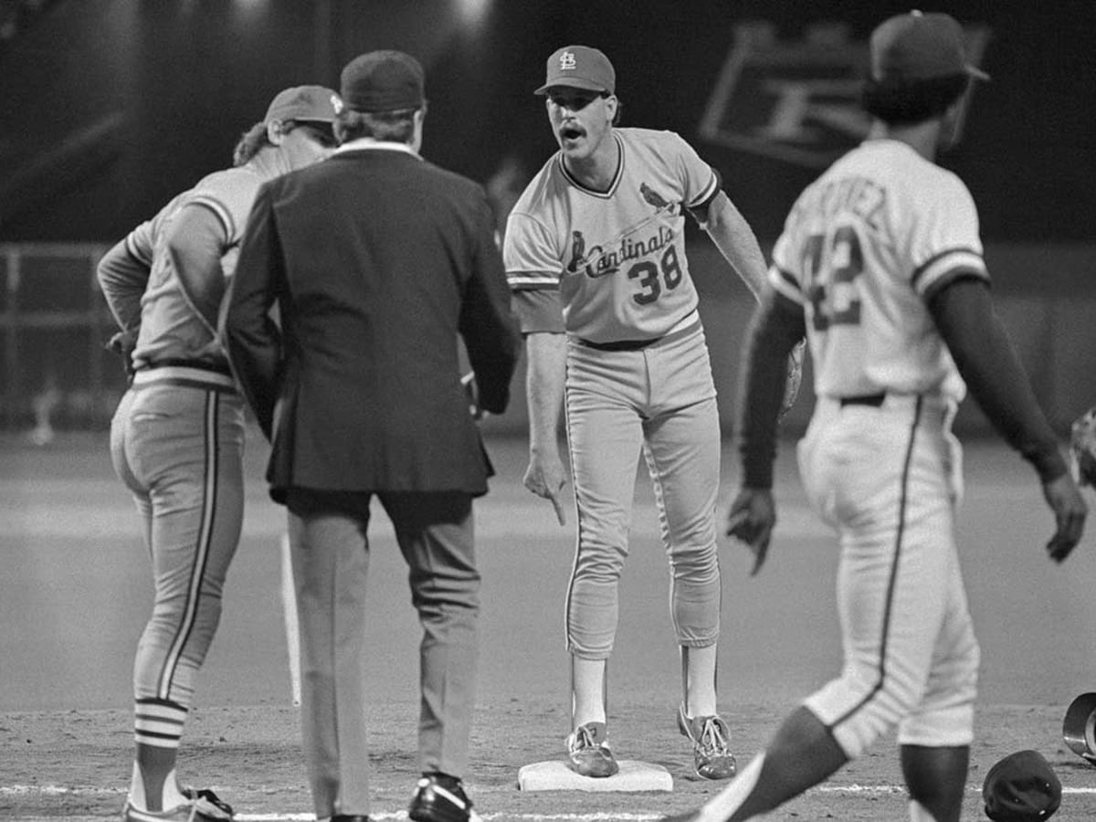 Oct. 26, 1985: The day Don Denkinger robbed the Cardinals blind