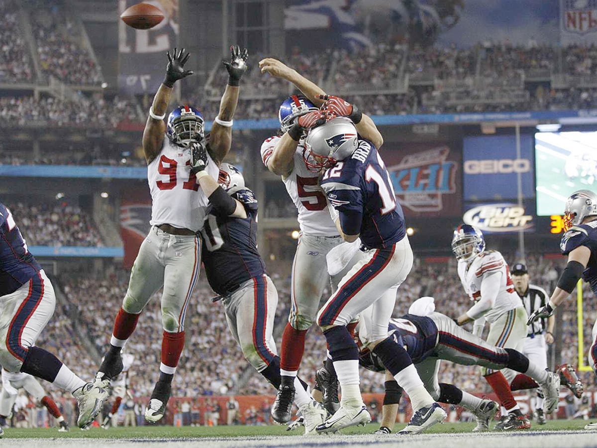 Super Bowl XLII: Eli Manning, Giants stun perfect Patriots - Sports  Illustrated Vault