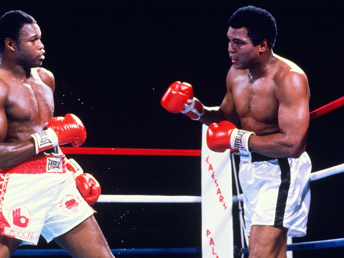 Muhammad Ali and Larry Holmes fight - Sports Illustrated Vault | SI.com