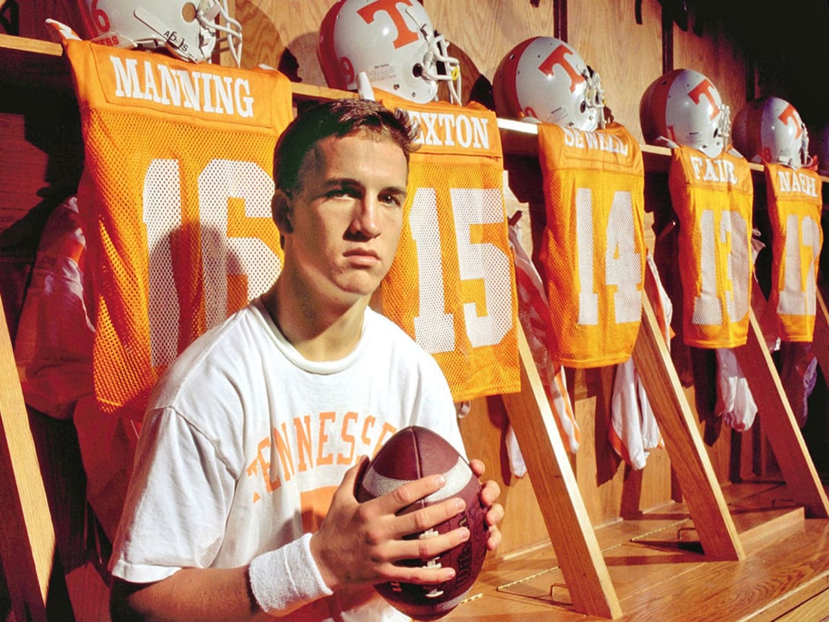 The moment that Peyton Manning took over at QB for the Vols after Todd  Helton's injury! 