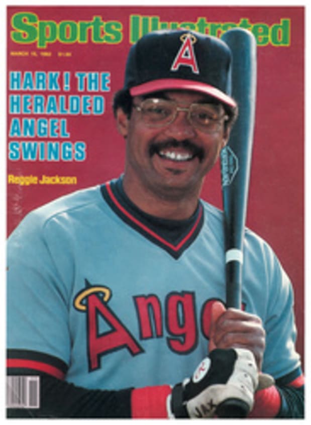 California Angels Reggie Jackson MLB BASEBALL 1982 Sports