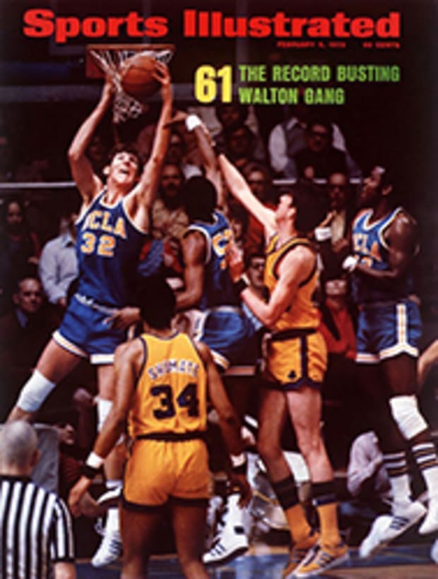 UCLA's Bill Walton is feasting on opponents and turning heads - Sports  Illustrated Vault