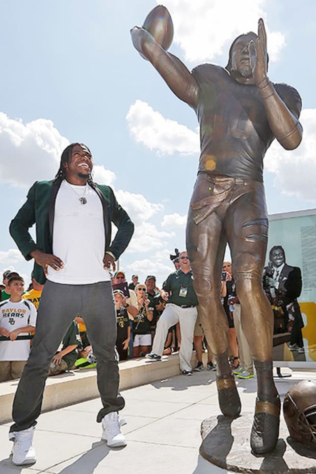 Robert Griffin III Gets Feel Of Provo In Preparation For BYU/Baylor Game