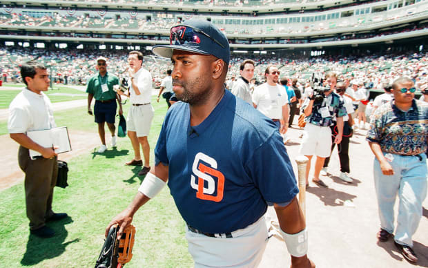 June 1984: Tony Gwynn of the San Diego Padres in action at Jack Murphy  Stadium in San Diego, CA. (Photo by Icon Sportswire) (Icon Sportswire via  AP Images Stock Photo - Alamy