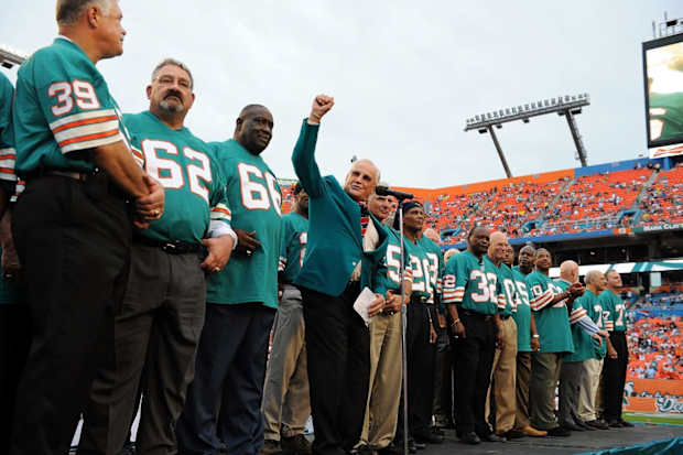 Don Shula: Dolphins great's 1993 Sportsman of the Year essay - Sports  Illustrated Vault