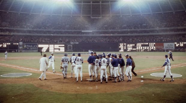 Today, in 1974, I had a front row seat to Hank Aaron matching Babe Ruth's  record 714th home run at Riverfront Stadium in Cincinnati. 📷W.F. …