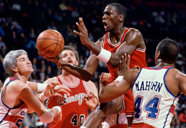 michael jordan playing