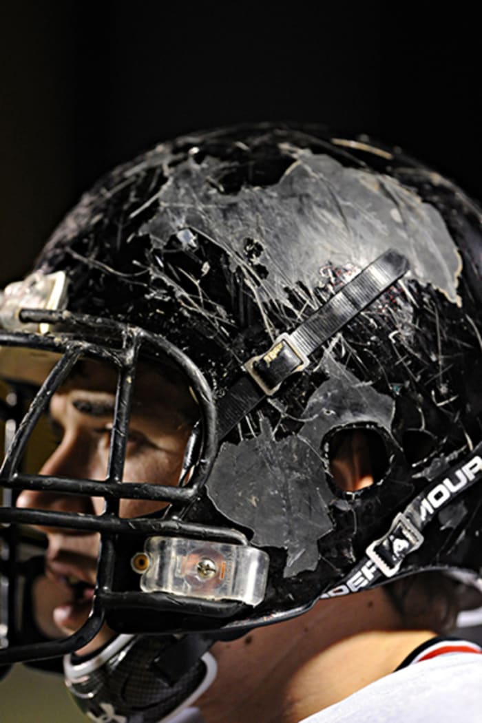 concussion-helmet-2010.jpg