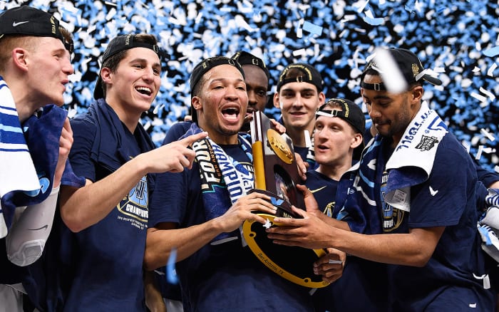 villanova-wins-2018-title-vault.jpg