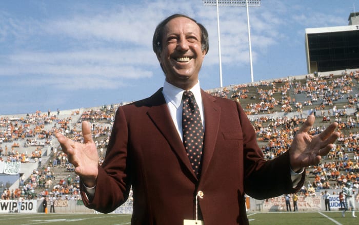 2:00 WELCOME COMMISSIONER PETE ROZELLE & WIFE CARRIE - Sports ...