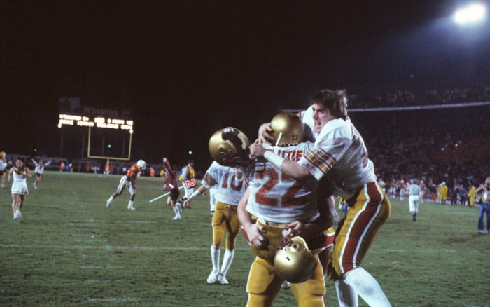 doug-flutie-full-hail-mary.jpg
