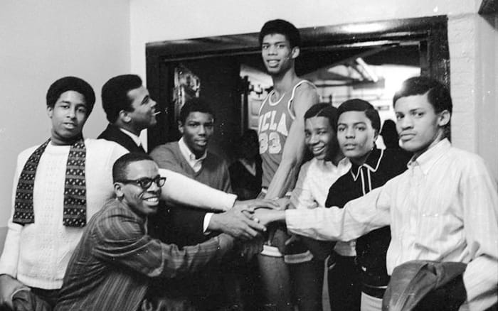 kareem-abdul-jabbar-lew-alcindor-si-vault-ucla-800-4.jpg