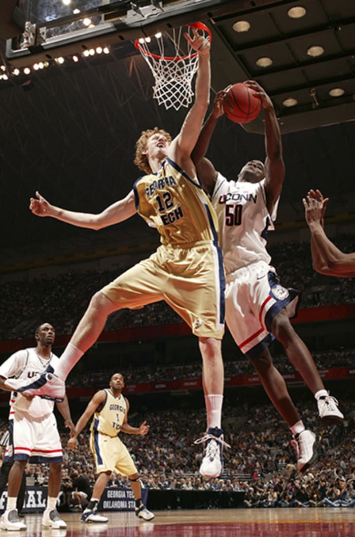 uconn-georgia-tech-2004.jpg