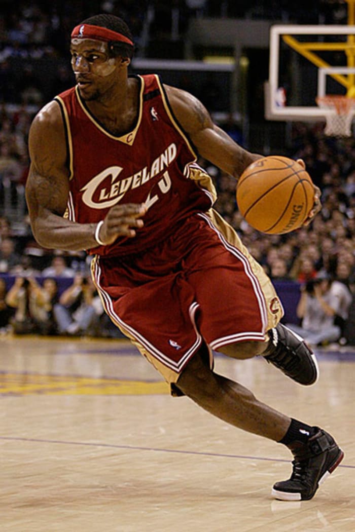 lebronjames-vault-400x600.jpg
