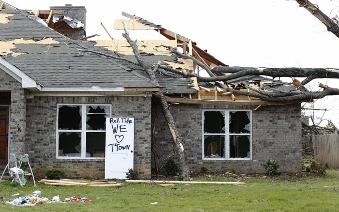 tuscaloosa-tornado-5.jpg