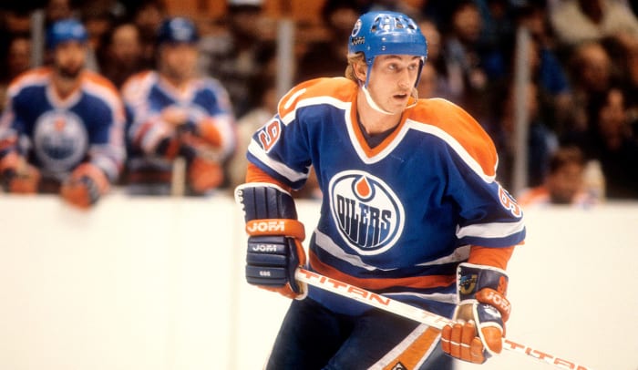 wayne-gretzky-1982.jpg