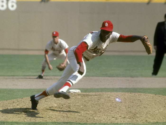 bob-gibson-mound