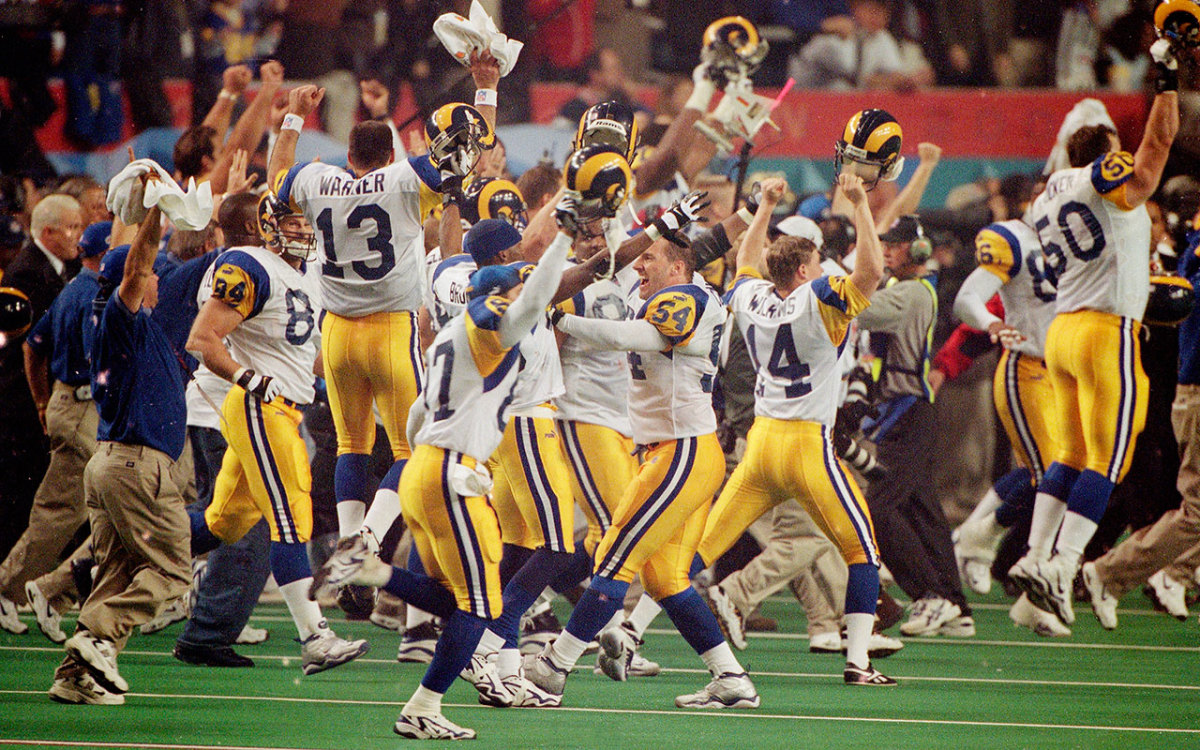 Super Bowl 34: Kurt Warner, Rams hang on to top Titans - Sports 
