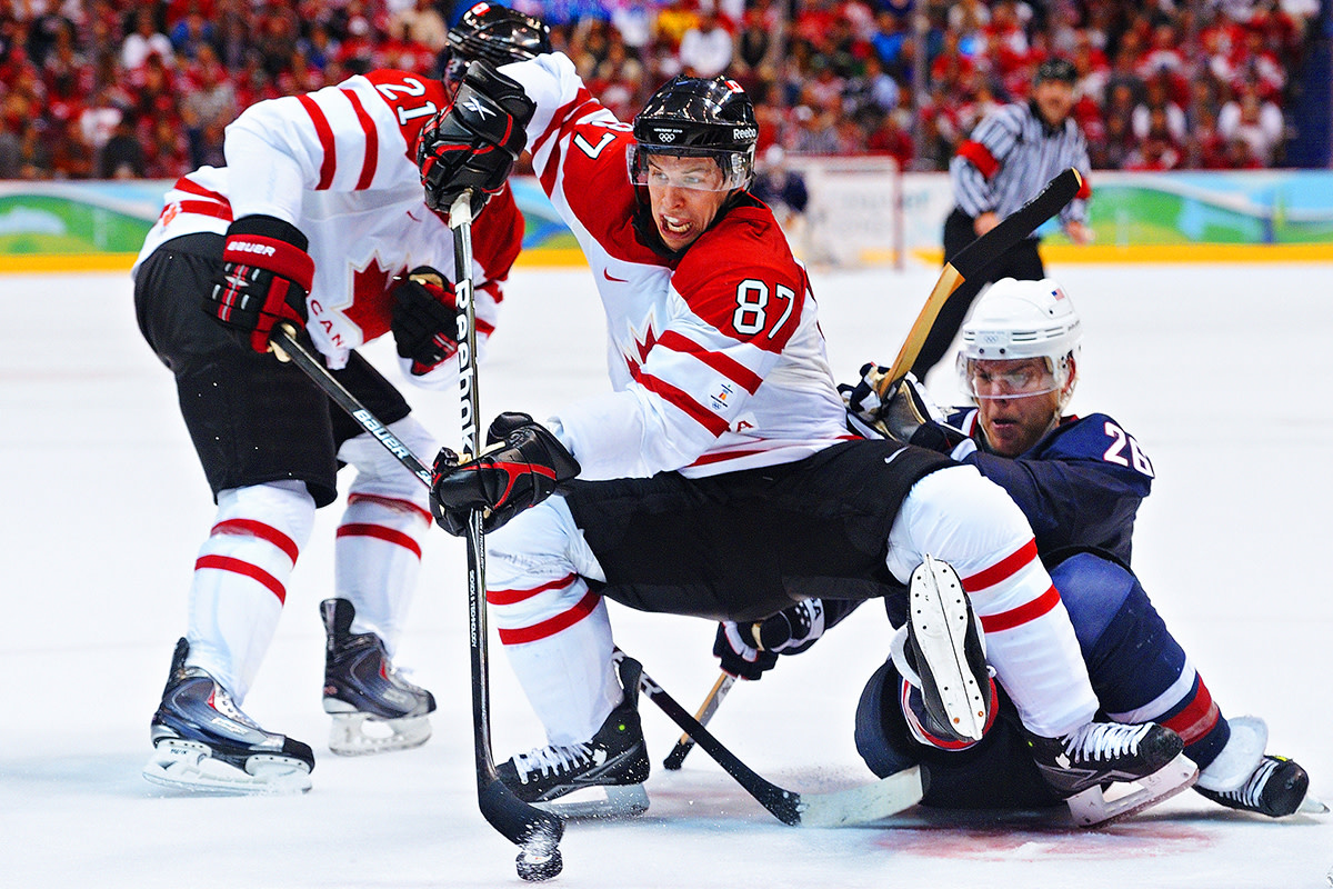 2010 Sidney Crosby Team Canada Olympics Game Worn Jersey - 1st Olympic  Jersey - Vancouver 2010 Olympics - Photo Match - Team Canada Letter