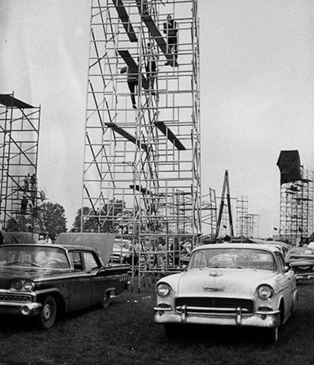 1960-indy500-incline-platforms.jpg