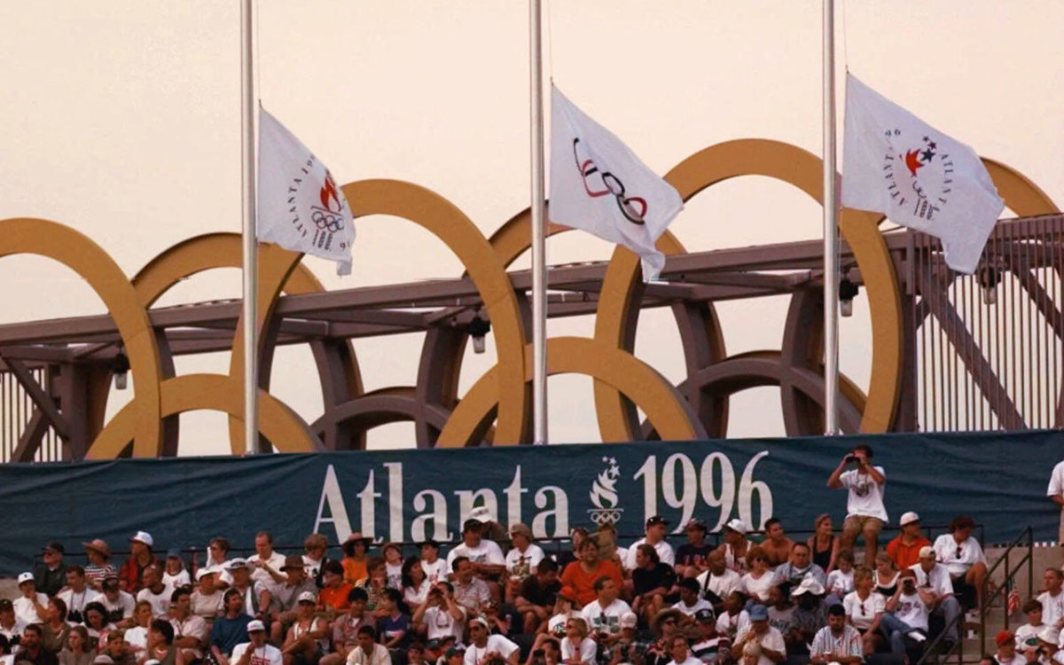 1996-atlanta-olympics-bombing-flags.jpg