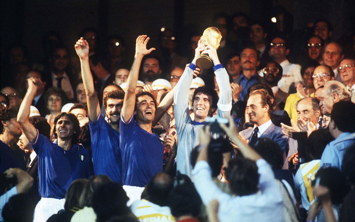 كأس العالم 1982: إيطاليا تهزم ألمانيا في النهائي - Sports Illustrated Vault |  SI.com