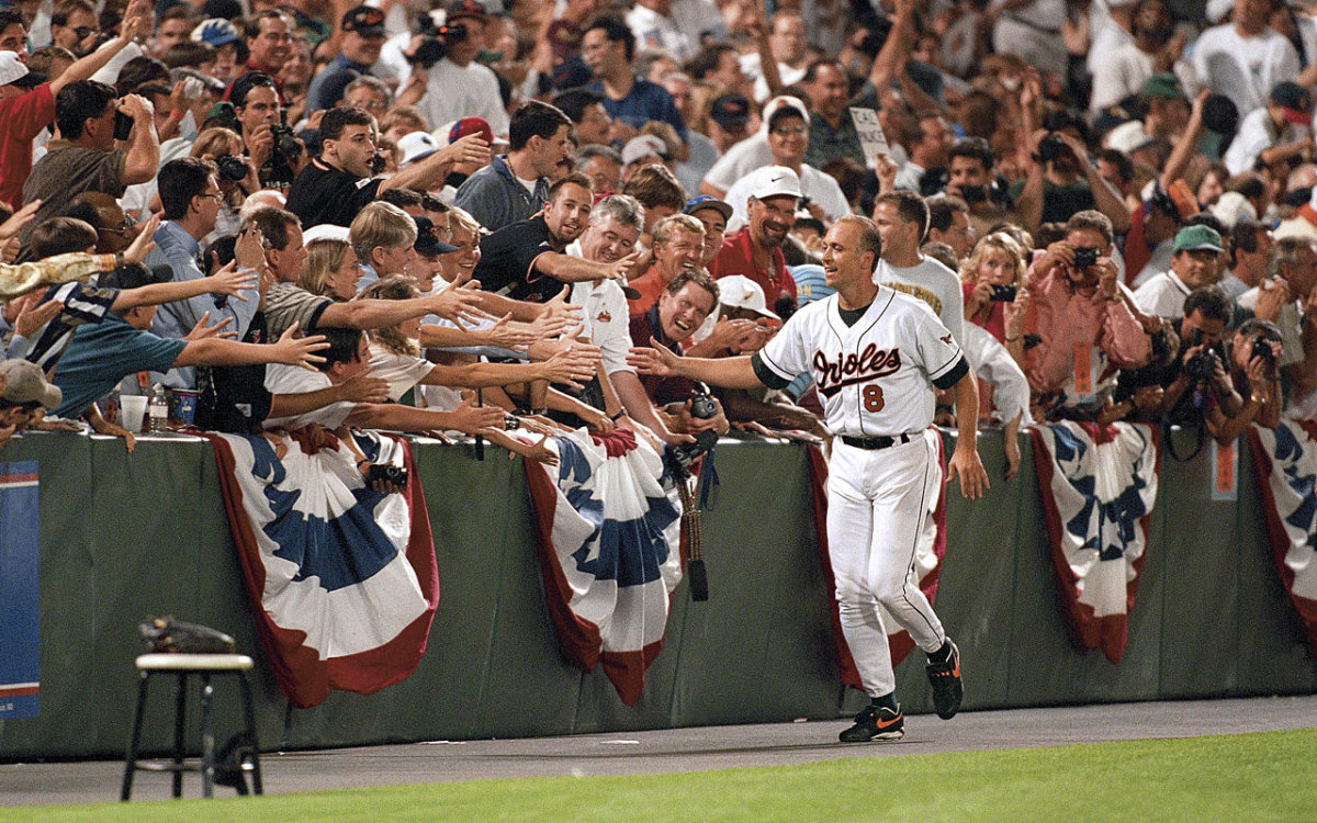 585 Cal Ripken Jr 1995 Stock Photos, High-Res Pictures, and Images