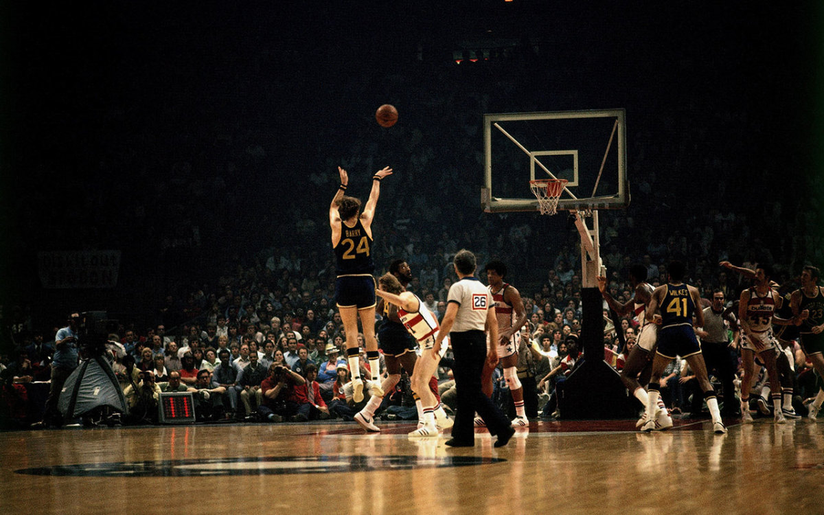 Golden State Warriors Rick Barry in action, shot vs Washington News  Photo - Getty Images