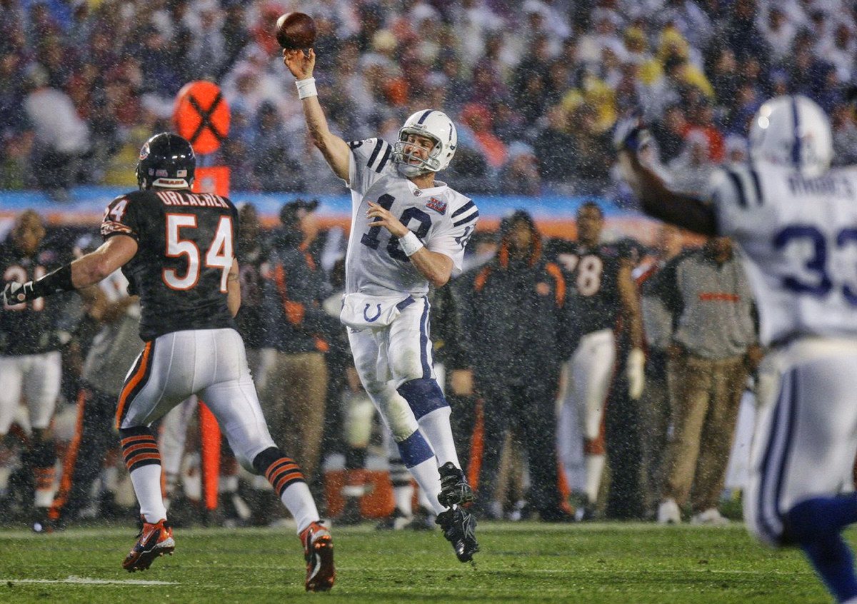 Super Bowl 2007: Peyton Manning and Colts defeat Bears